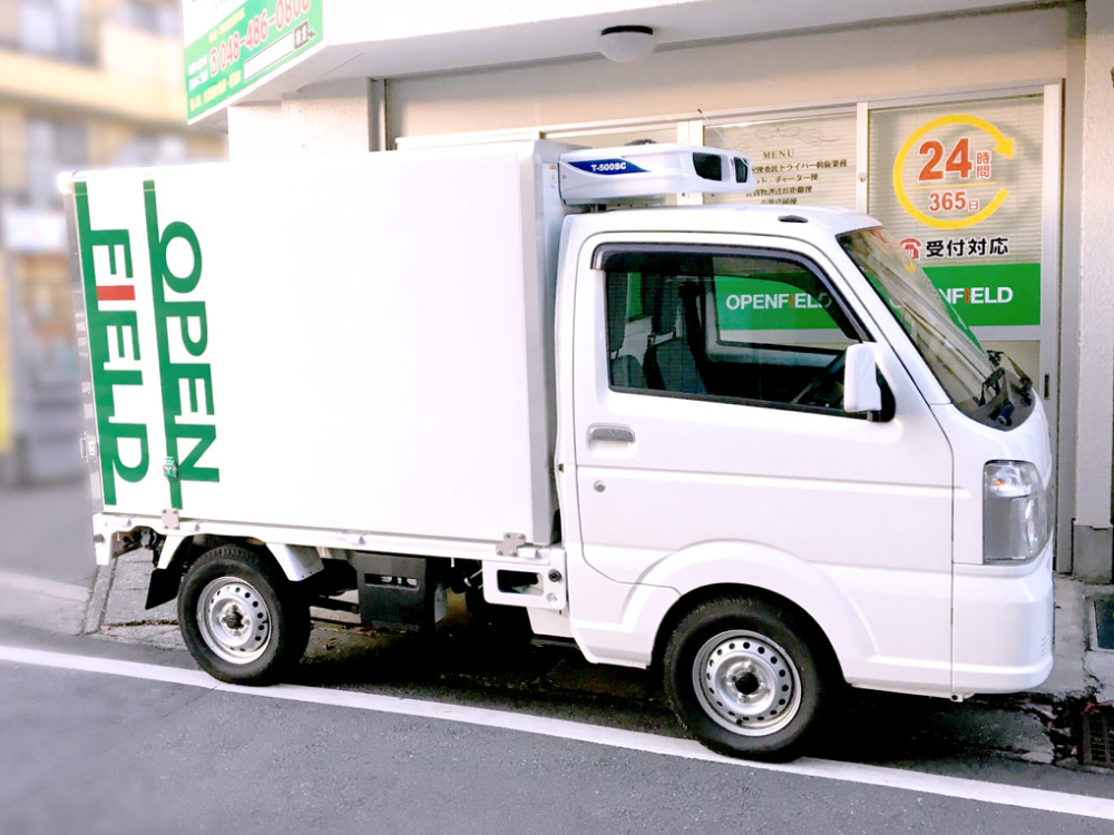 軽貨物配送のトラックの写真